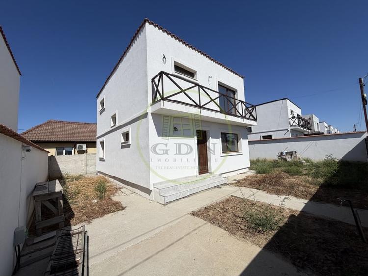 Casă individuală cu 5 camere cu Teren 246 Mp în Preajba