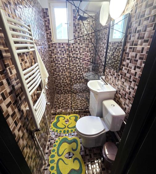 Apartament cu 2 camere semidecomandat în Gara de Nord