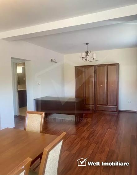 Apartament cu 3 camere semidecomandat, mobilat în Europa