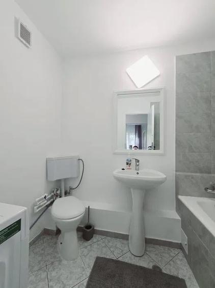 Apartament cu 2 camere decomandat în Muncii