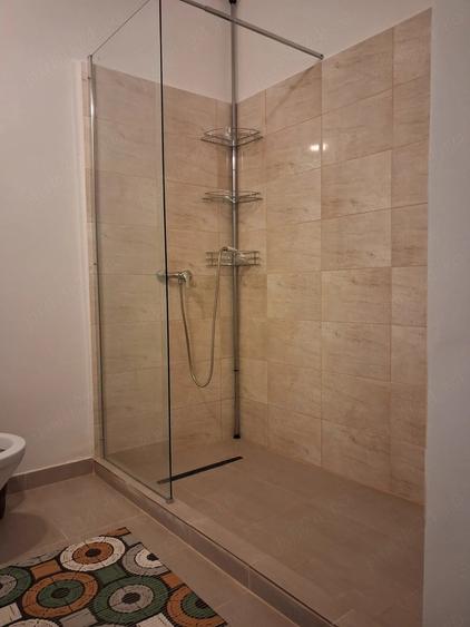 Apartament cu 3 camere decomandat în Snagov