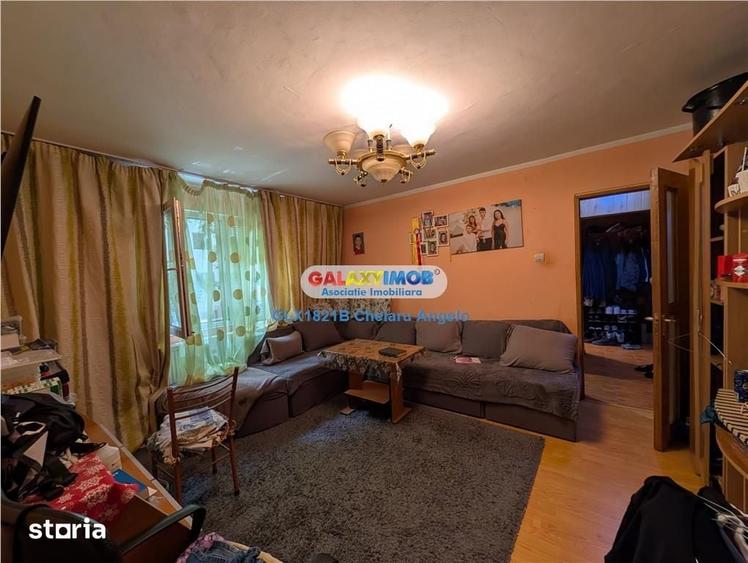 Apartament cu 3 camere decomandat în Giurgiului