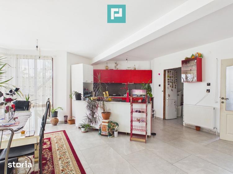 Casă cu 7 camere cu Teren 1482 Mp în Nojorid