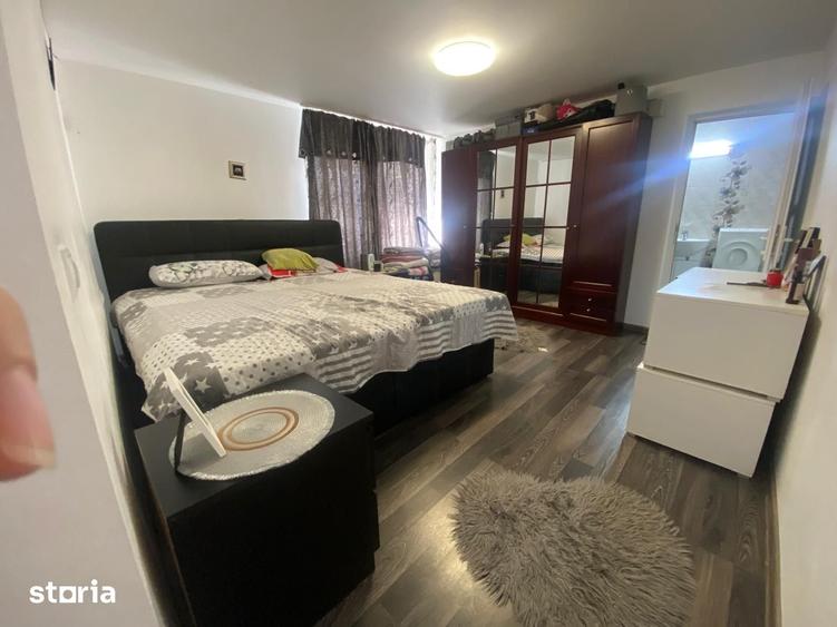 Casă cu 4 camere decomandat cu Teren 140 Mp în Micro 40