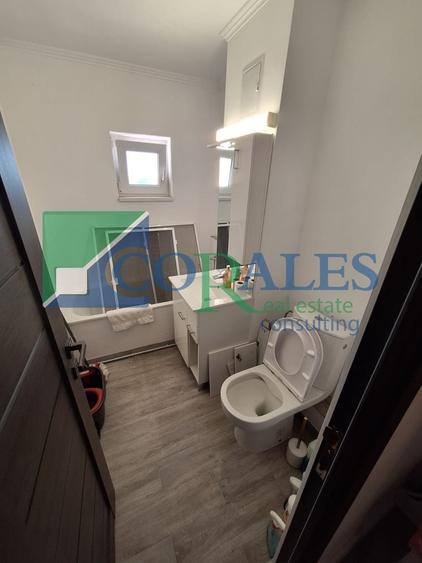 Apartament cu 3 camere decomandat în Lipovei