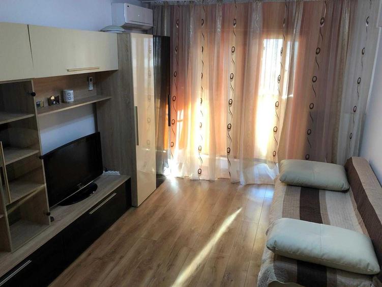Garsoniera decomandata 35 m2 si loc parcare privat - 2