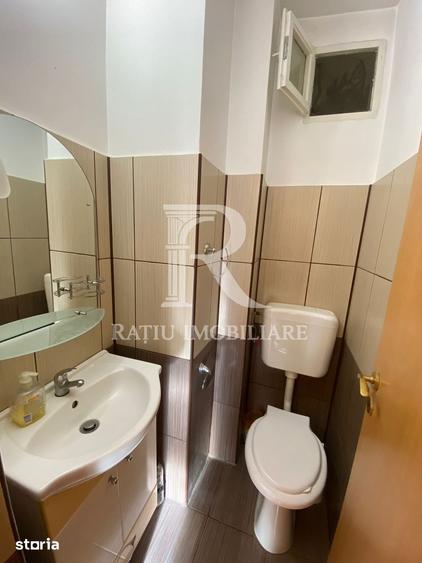Apartament cu 4 camere decomandat în Ultracentral