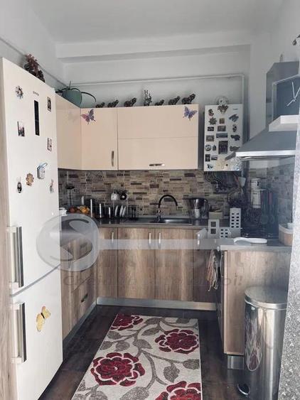 Apartament cu 2 camere decomandat în Valea Adâncă