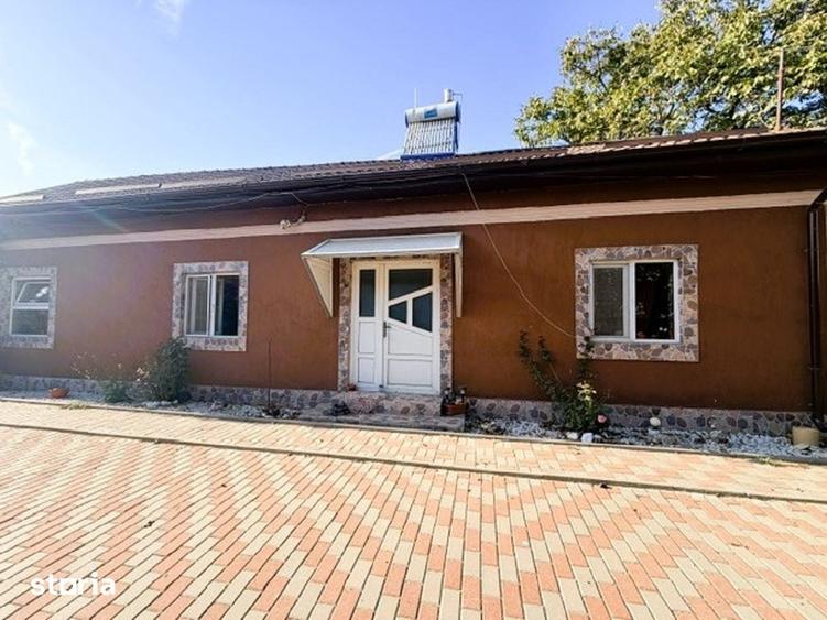 Casă cu 3 camere cu Teren 2296 Mp în Osica de Sus
