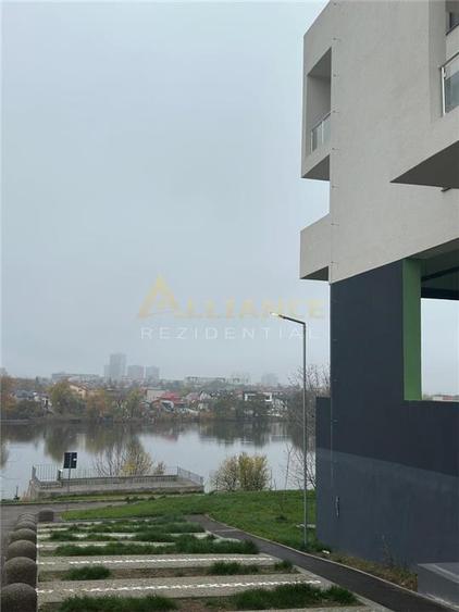 Apartament cu 3 camere decomandat în Fundeni