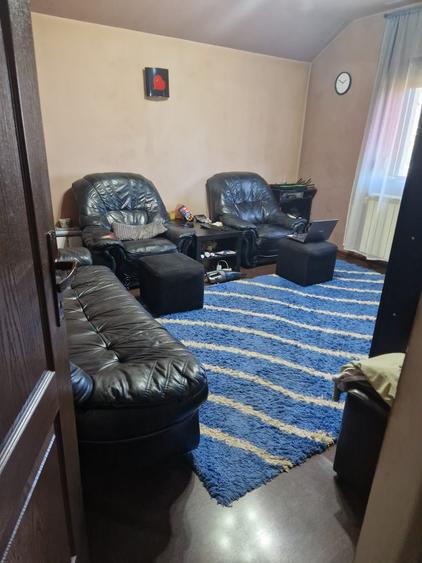 Casă cu 5 camere cu Teren 504 Mp în Cătămărești-Deal