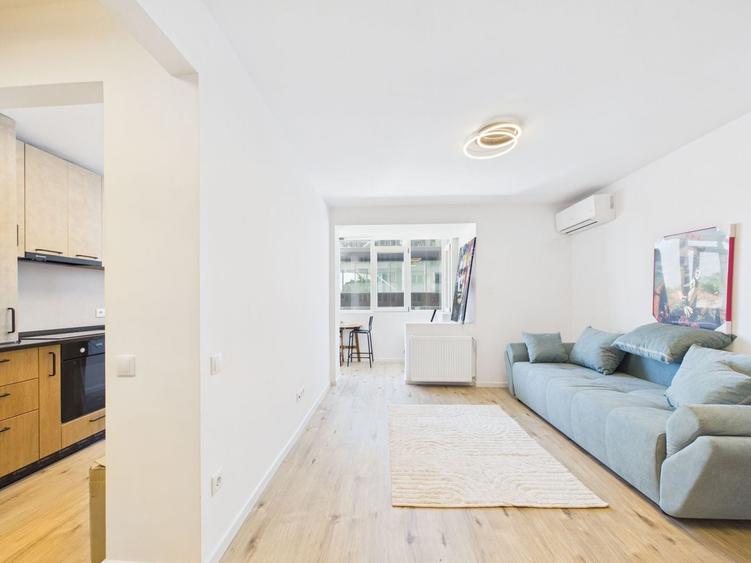 Apartament cu 2 camere semidecomandat, mobilat în Barbu Văcărescu
