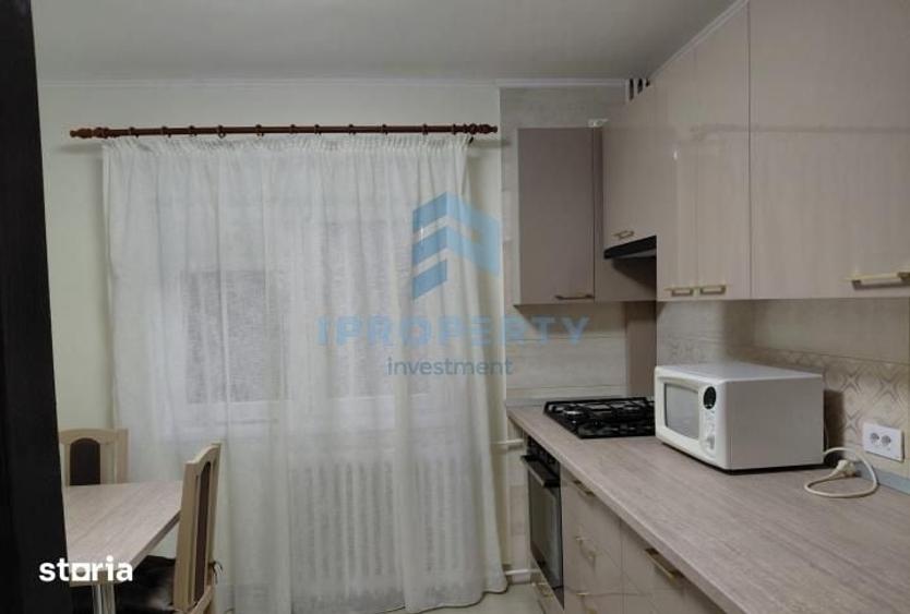Apartament cu 3 camere decomandat în Nerva Traian