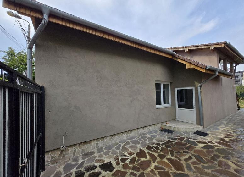 Casă cu 4 camere în Iosia