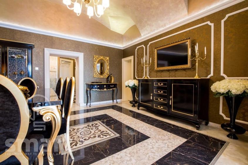 Apartament cu 3 camere semidecomandat, mobilat în Central