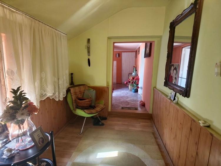 Casă individuală cu 5 camere cu Canalizare în Becicherecu Mic
