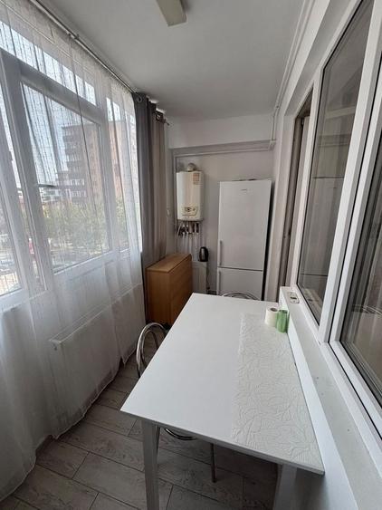 Apartament cu 2 camere semidecomandat în Chiajna