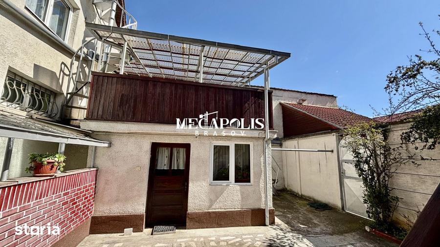 Casă cu 5 camere cu Teren 500 Mp în Central