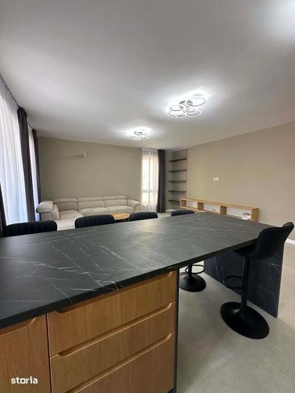 Apartament cu 3 camere în Micro 16