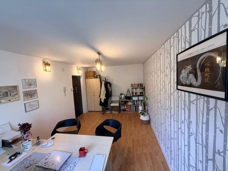 Spațiu comercial, de 18 mp, în Rahova
