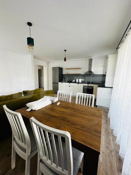 Apartament cu 2 camere semidecomandat, mobilat în Florești — fotografia 1