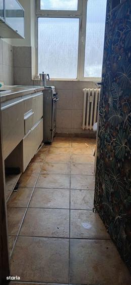Apartament cu 2 camere decomandat în Drumul Taberei