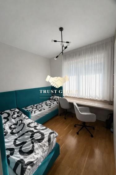 Apartament cu 3 camere decomandat în Domenii