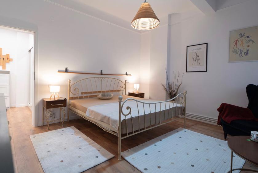 Apartament cu 2 camere decomandat în Domenii