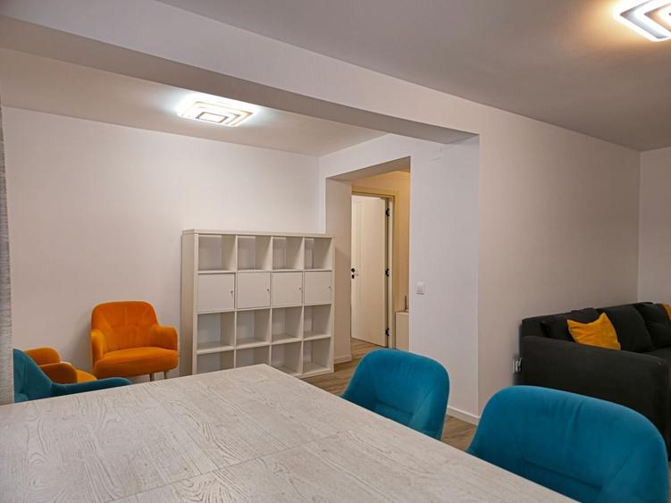 Apartament cu 2 camere decomandat, mobilat în Zorilor