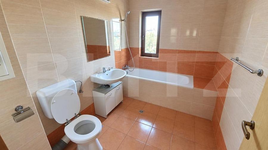 Apartament cu 3 camere decomandat, mobilat în Giroc