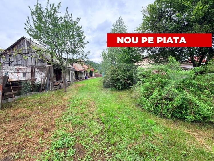Casă individuală cu 5 camere cu Canalizare în Râșnov