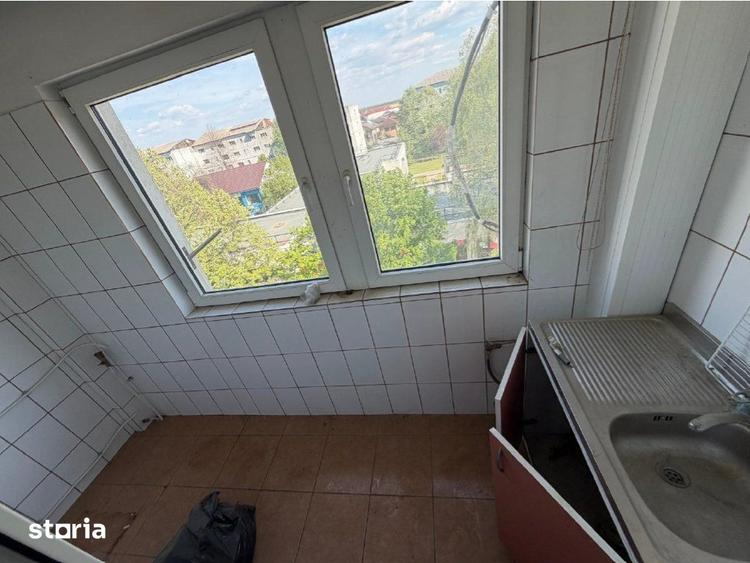 Garsonieră semidecomandată în Central