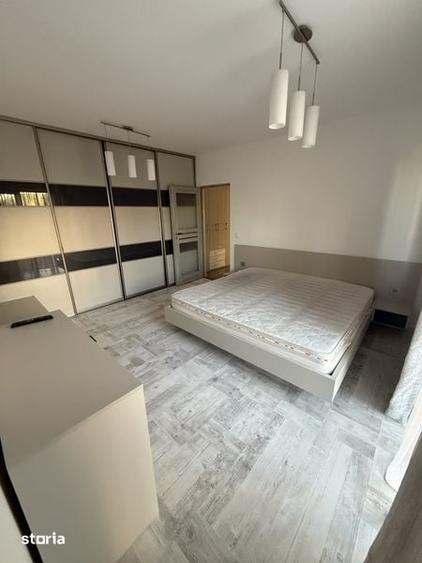 Apartament cu 3 camere în Zorilor