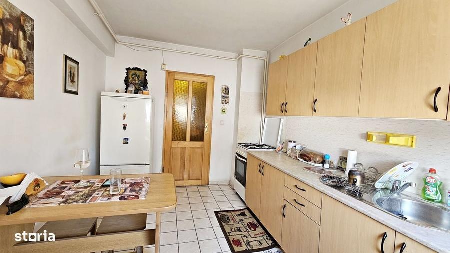3 camere , cf I , Centrul Civic Str. Toamnei, aproape de AFI Brasov - 13