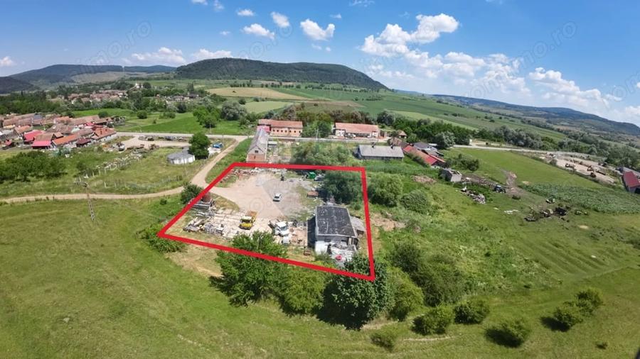 Teren de 2463 mp, în Apold