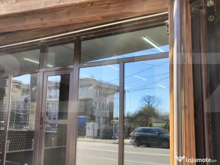 Spațiu comercial, de 100 mp, în Central