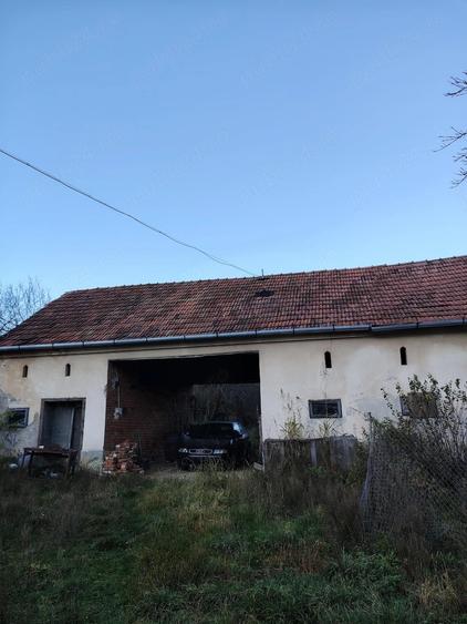 Casă cu Teren 3300 Mp în Chergheș