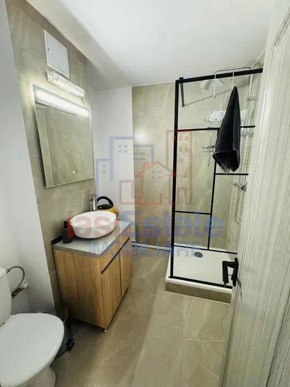 Apartament cu 2 camere decomandat în Filiași