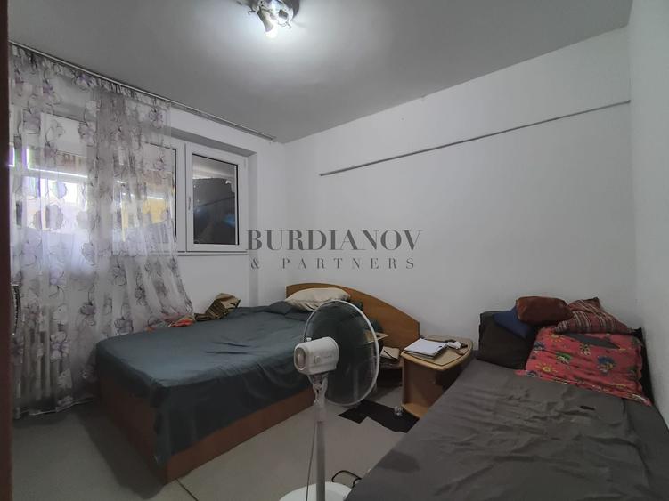Apartament cu 3 camere decomandat în Doamna Ghica