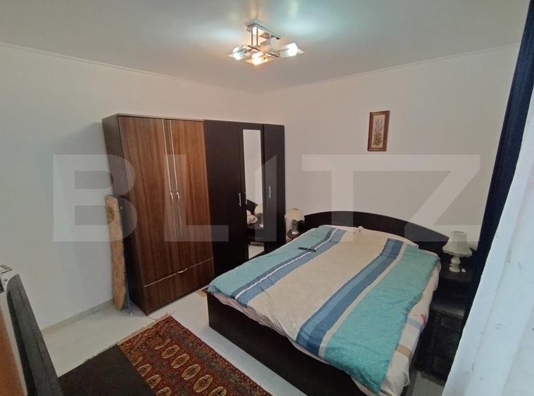 Apartament cu 2 camere semidecomandat, mobilat în Rovine