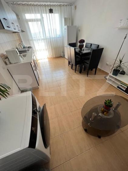 Apartament cu 2 camere decomandat, mobilat în Est