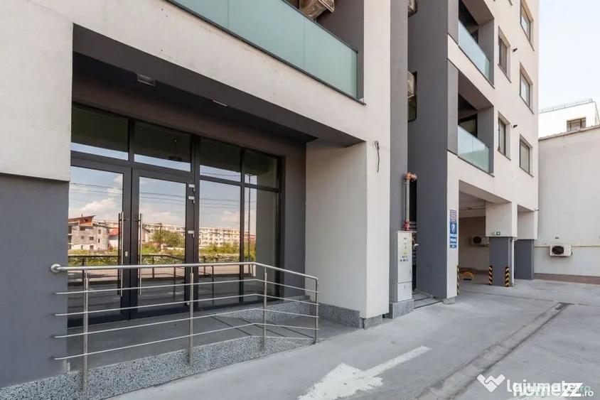 Spațiu comercial, de 34 mp, în Frații Golești