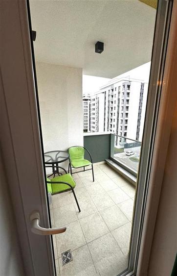 Apartament cu 2 camere decomandat, mobilat în Tractorul