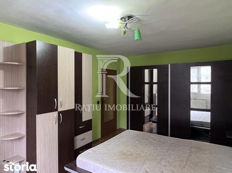 Apartament cu 3 camere decomandat în Rogerius