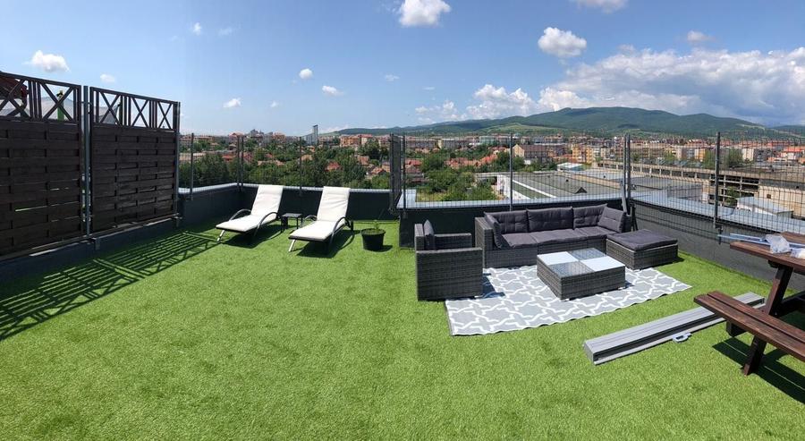 Apartament cu 3 camere decomandat, mobilat în Central