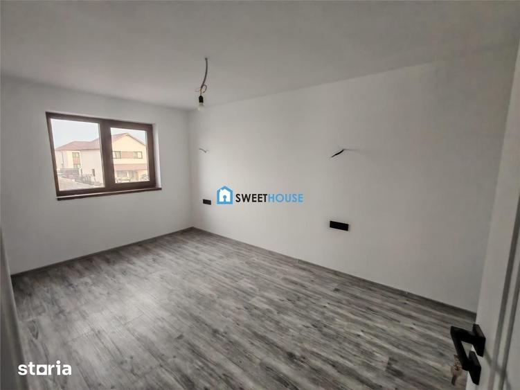 Casă cu 5 camere cu Teren 250 Mp în Central