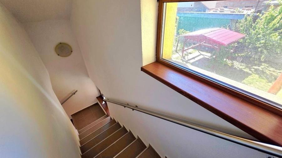 Casă cu 4 camere în Bujac