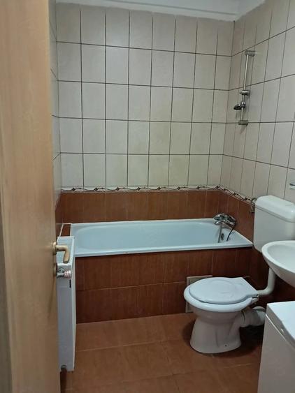 Garsonieră semidecomandată în Buziașului