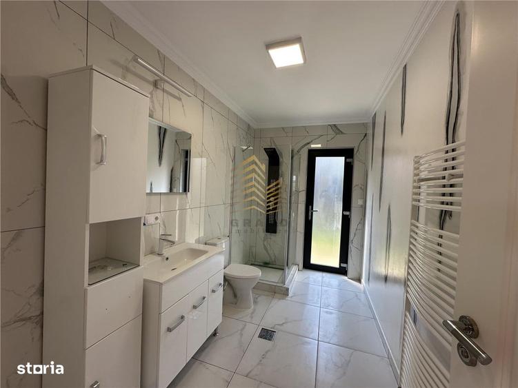 Casă cu 4 camere cu Teren 1000 Mp în Central