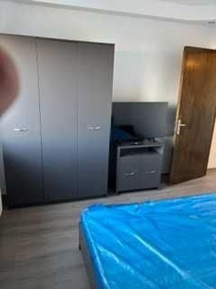 Apartament cu 3 camere semidecomandat în Ștefan cel Mare